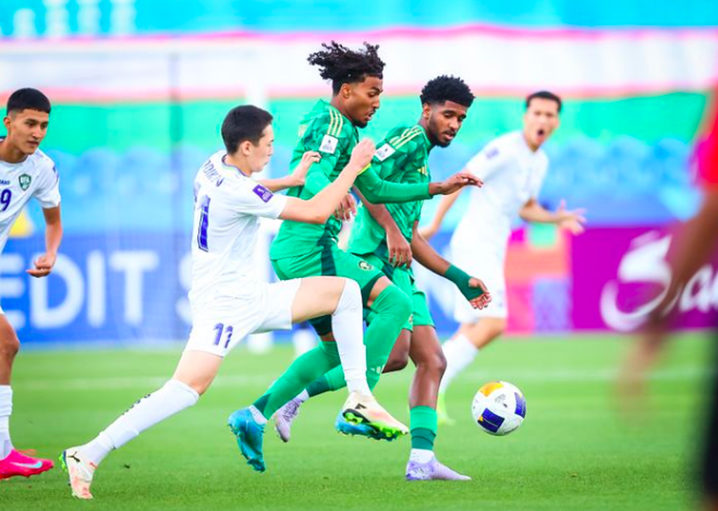Đá với 9 người, U17 Uzbekistan vẫn vô địch U17 châu Á hết sức khó tin - 1 Đá với 9 người, U17 Uzbekistan vẫn vô địch U17 châu Á hết sức khó tin - 1