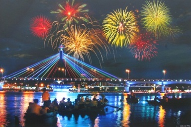 Nhìn lại những khoảnh khắc đẹp của lễ hội pháo hoa quốc tế 2010