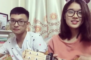 Hoàng Yến Chibi và em trai song ca hit "Ông bà anh"