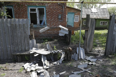 Nga tăng cường phòng vệ biên giới sau các vụ pháo kích từ Ukraine