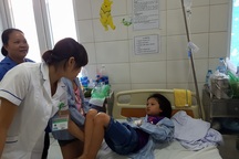 Tự ý truyền dịch mùa sốt xuất huyết có thể phải trả giá bằng tính mạng