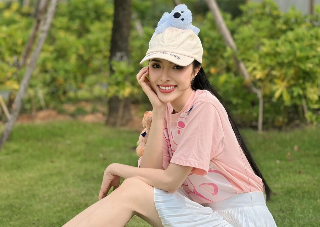 Á hậu Hạnh Nguyên: Tôi không thích hình ảnh nghèo khổ để lấy lòng thương - 3 Á hậu Hạnh Nguyên: Tôi không thích hình ảnh nghèo khổ để lấy lòng thương - 3