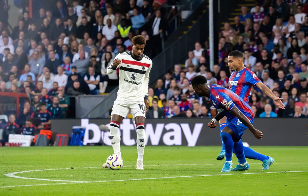 Man Utd vất vả kiếm một điểm trên sân Crystal Palace - 2 Man Utd vất vả kiếm một điểm trên sân Crystal Palace - 2