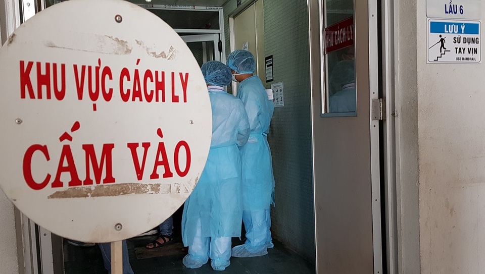 TPHCM: Hơn 10 nghìn người đang phải cách ly vì dịch Covid-19 - 1 TPHCM: Hơn 10 nghìn người đang phải cách ly vì dịch Covid-19 - 1