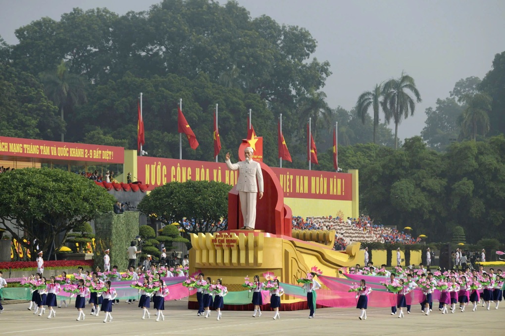 Tinh thần Quốc khánh bất diệt thành động lực đưa dân tộc vào kỷ nguyên mới - 1 Tinh thần Quốc khánh bất diệt thành động lực đưa dân tộc vào kỷ nguyên mới - 1