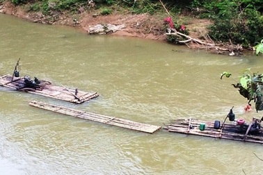 “Móc” tài nguyên đi bán, bị xử phạt gần 160 triệu đồng