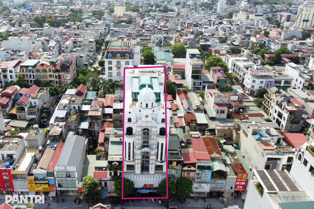 Hình ảnh căn biệt thự của Tuấn “Thần Đèn” từng bị cảnh sát khám xét - 1 Hình ảnh căn biệt thự của Tuấn “Thần Đèn” từng bị cảnh sát khám xét - 1