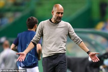 HLV Guardiola: “Man City không đáng nhận thất bại trước Lyon”