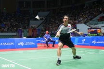 Trận đấu nghẹt thở giữa Nguyễn Tiến Minh và đương kim vô địch thế giới