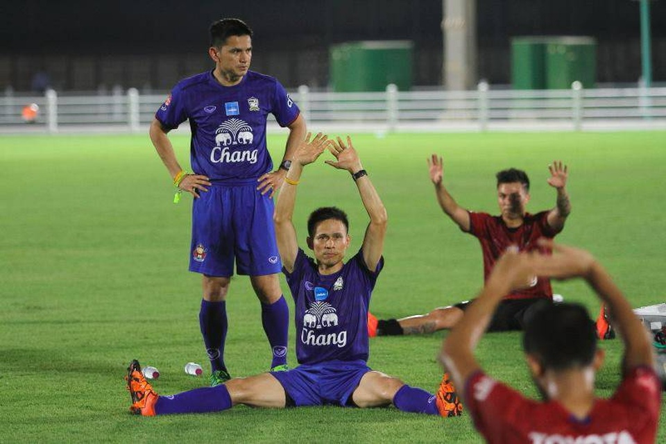 HLV Kiatisuk đối đầu với thế hệ vàng bóng đá Việt Nam tại V-League - 1 HLV Kiatisuk đối đầu với thế hệ vàng bóng đá Việt Nam tại V-League - 1