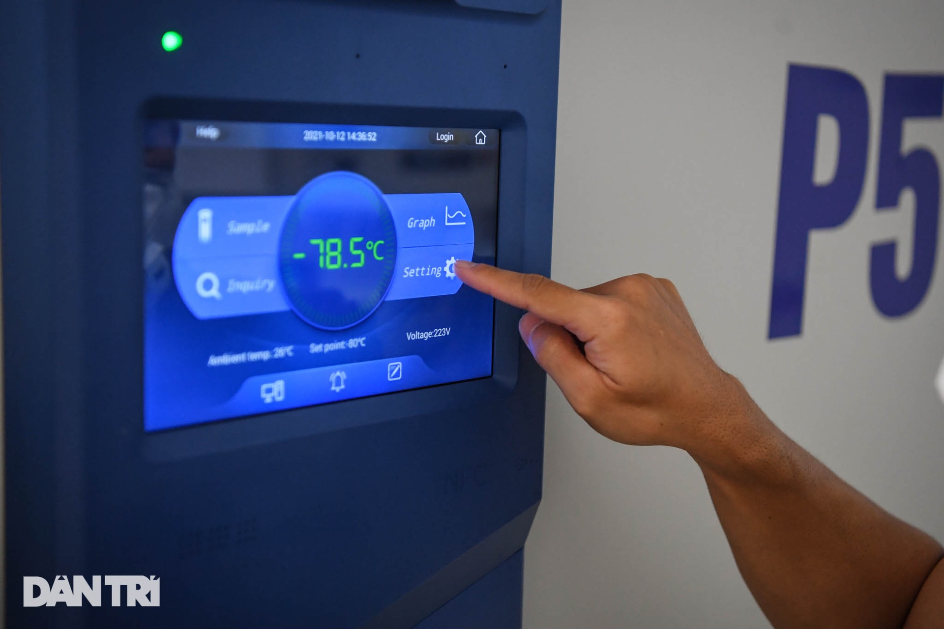 Bộ Y tế tiếp nhận 77 tủ lạnh âm sâu bảo quản vaccine Covid-19 từ Hoa Kỳ - 10 Bộ Y tế tiếp nhận 77 tủ lạnh âm sâu bảo quản vaccine Covid-19 từ Hoa Kỳ - 10