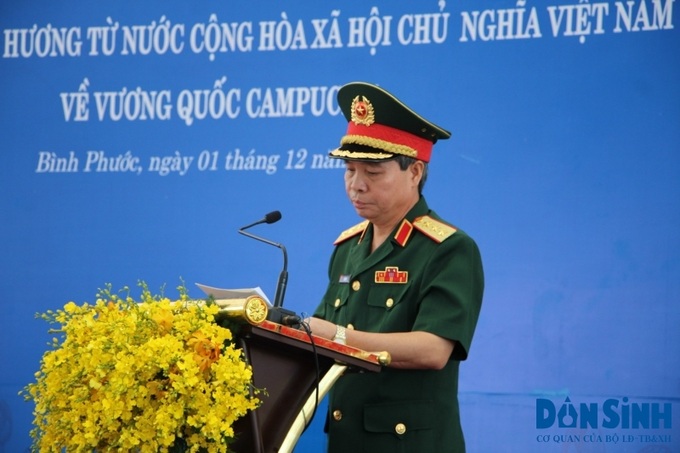 Thượng tướng Đỗ Căn - Phó Chủ nhiệm Tổng cục Chính trị Quân đội nhân dân Việt Nam, Phó Chủ tịch Thường trực Ủy ban chuyên trách Chính phủ Việt Nam phát biểu tại buổi lễ.