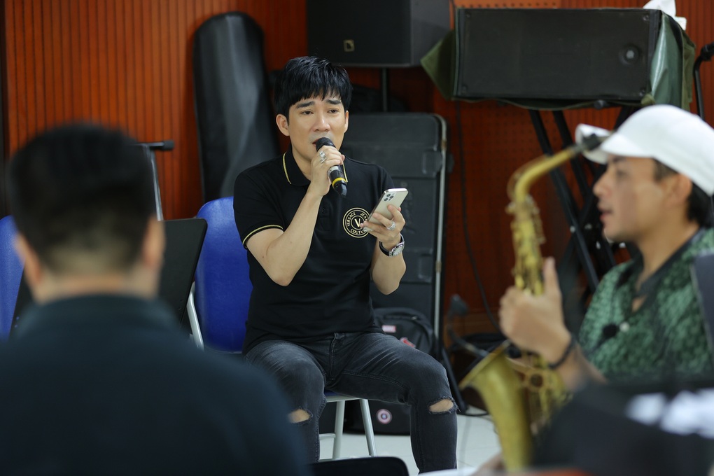 Thu Phương say sưa Tạ Tình của mùa Thu Hà Nội - 5 Thu Phương say sưa Tạ Tình của mùa Thu Hà Nội - 5