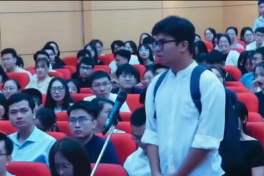 Bác sĩ Nguyễn Đình Hoàng tại sự kiện Match Day, Trường Đại học Y Hà Nội