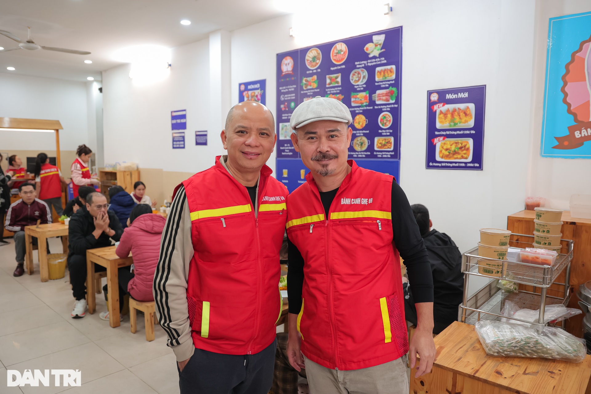 Vĩnh Xương - Anh Tuấn: Giang hồ trên phim, ngoài đời là chủ quán thân thiện