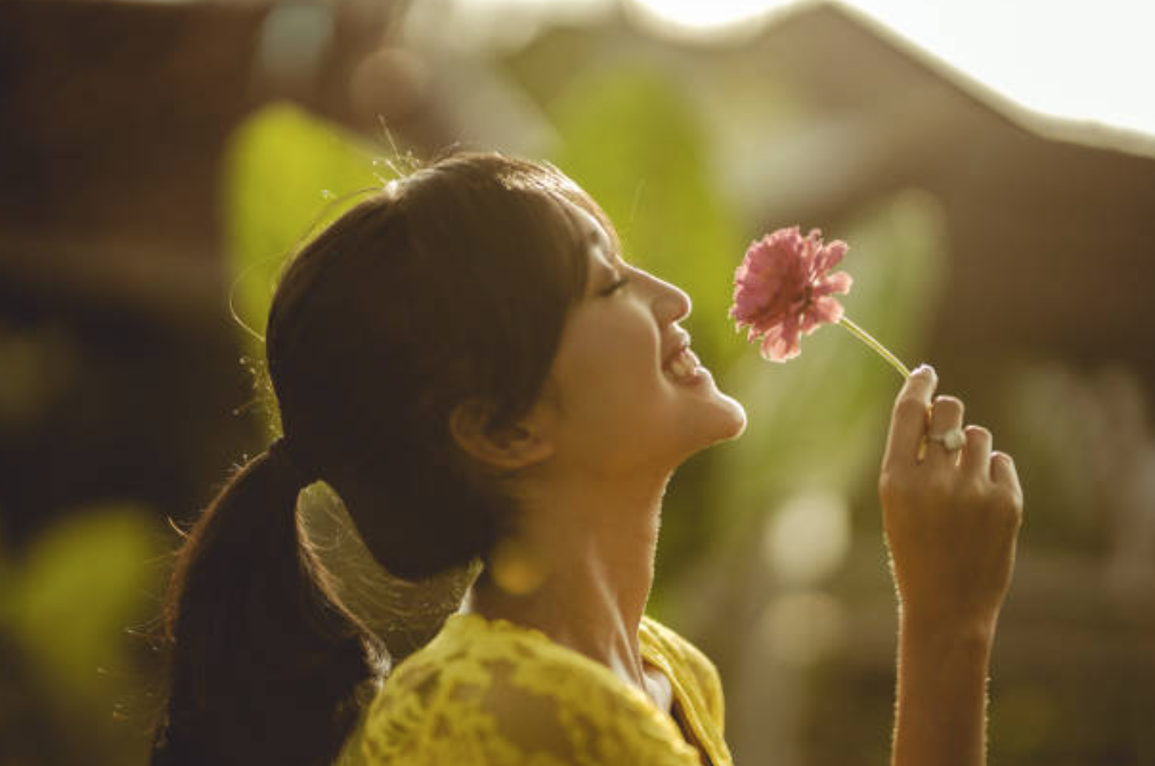 Có những người phụ nữ, dù im lặng vẫn hấp dẫn đàn ông - 1 Có những người phụ nữ, dù im lặng vẫn hấp dẫn đàn ông - 1