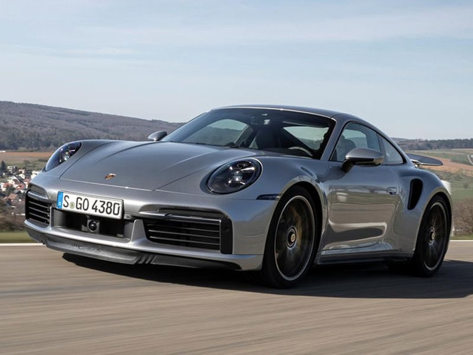 Khách hàng có thể xem Porsche sản xuất xe mình đặt mua qua điện thoại - 9 Khách hàng có thể xem Porsche sản xuất xe mình đặt mua qua điện thoại - 9