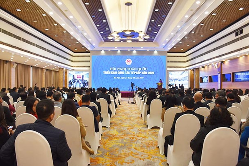 Bộ Tư pháp cần tiếp tục làm tốt vai trò “gác gôn” - 2 Bộ Tư pháp cần tiếp tục làm tốt vai trò “gác gôn” - 2