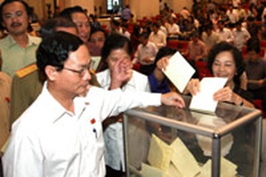 Quốc hội phê chuẩn hai Phó thủ tướng mới