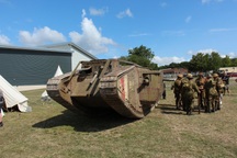 Trận đánh xe tăng lớn đầu tiên trên thế giới: "Thần chiến tranh" lột xác