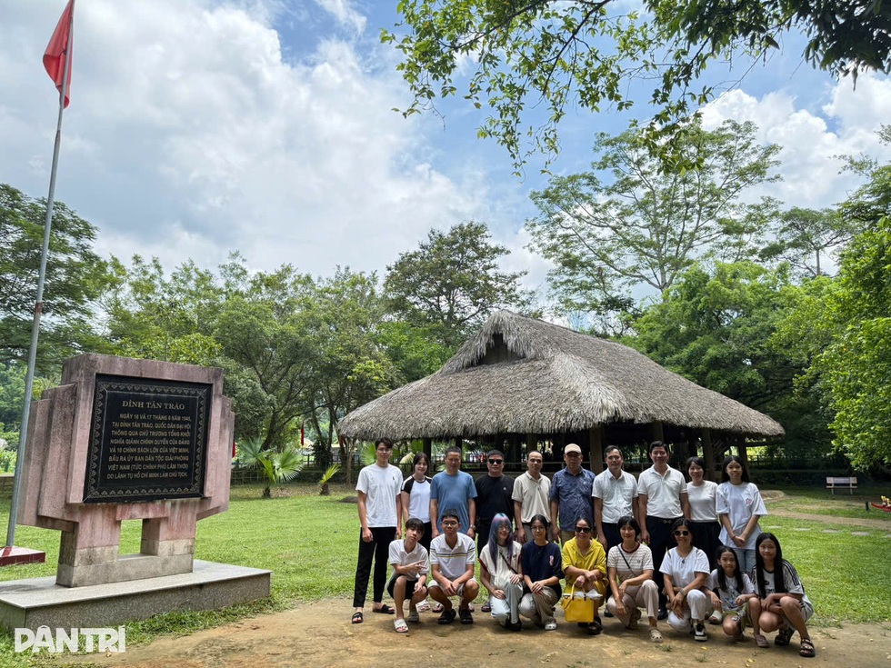 Đình Tân Trào lịch sử: Nơi chứng kiến lời thề vang vọng khắp non sông - 5 Đình Tân Trào lịch sử: Nơi chứng kiến lời thề vang vọng khắp non sông - 5