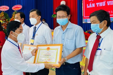 Làm tốt hoạt động nhân ái, PV Dân trí được tặng giấy khen