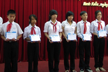 Hội Khuyến học TP Cần Thơ: Vận động gần 7 tỷ đồng nửa đầu năm 2011