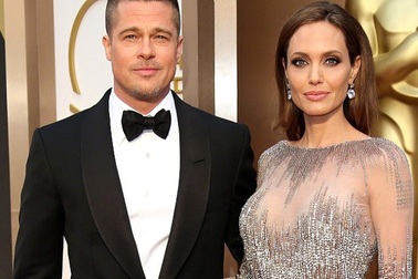Angelina Jolie tặng Brad Pitt đồng hồ 3 triệu đô 