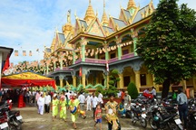 Covid-19: Khuyến khích đồng bào Khmer đón Tết Chôl Chnăm Thmây tại nhà