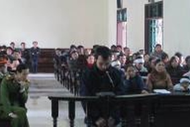 Mâu thuẫn trên bàn nhậu, bị đâm chết