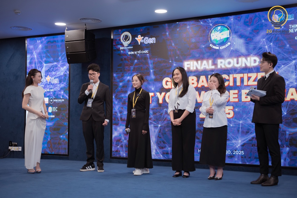 Dấu ấn cuộc thi hùng biện tiếng Anh toàn quốc Let Your Voice Be Heard mùa 6 - 2 Dấu ấn cuộc thi hùng biện tiếng Anh toàn quốc Let Your Voice Be Heard mùa 6 - 2