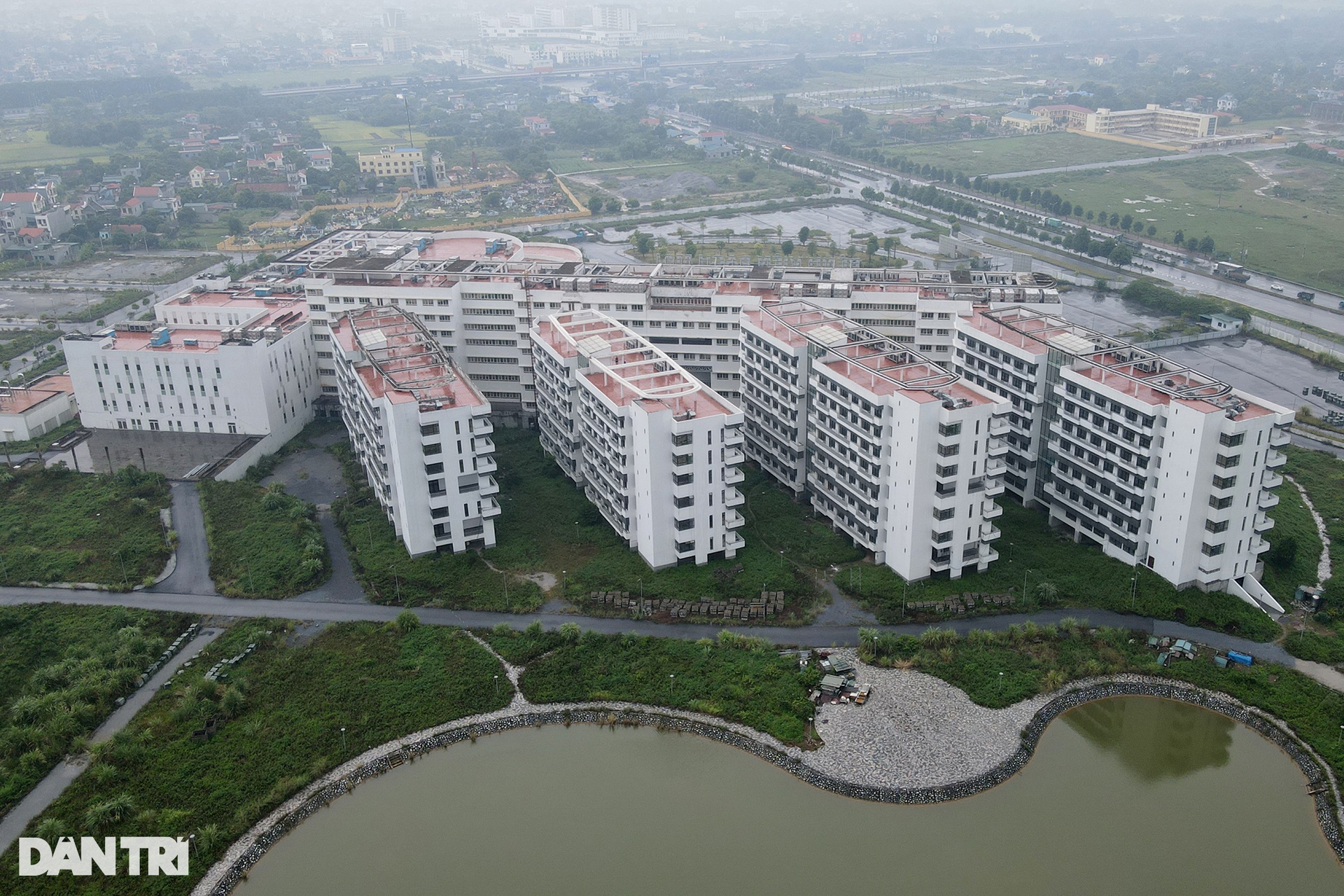 Toàn cảnh 2 bệnh viện Trung ương trị giá nghìn tỷ đồng bỏ hoang ở Hà Nam - 9 Toàn cảnh 2 bệnh viện Trung ương trị giá nghìn tỷ đồng bỏ hoang ở Hà Nam - 9