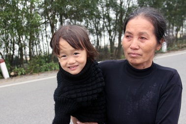 Thăm lại bé sinh non sống sót kỳ diệu của 4 năm về trước