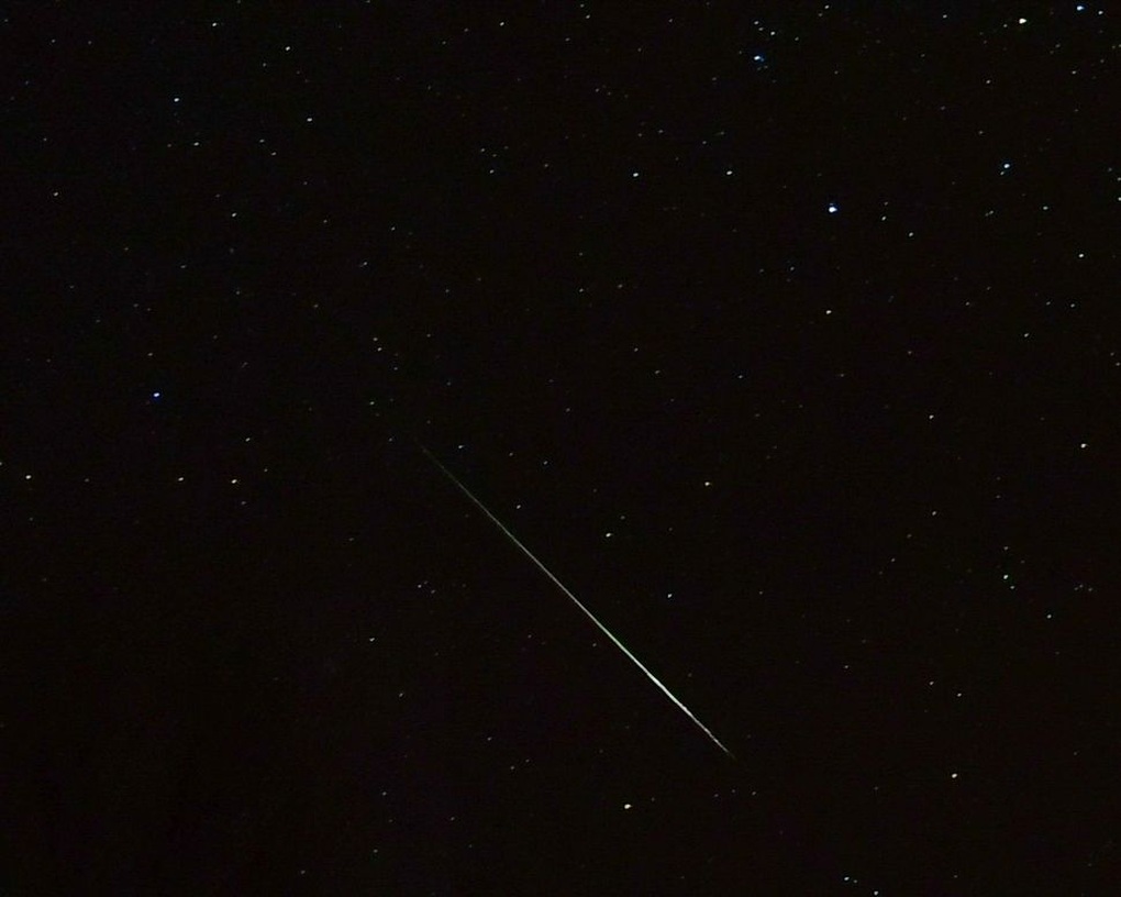 Chùm ảnh tuyệt đẹp về mưa sao băng Geminids trên toàn thế giới - 7 Chùm ảnh tuyệt đẹp về mưa sao băng Geminids trên toàn thế giới - 7