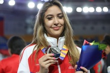 Vẻ đẹp tuyệt trần của hot girl taekwondo Campuchia gây sốt ở SEA Games