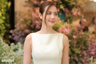 "Mẹ đơn thân" Huyền Lizzie: Tôi bị đồn yêu phi công hơn là với đại gia