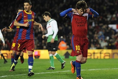 Đại thắng Racing, Barcelona khởi đầu lượt về hoàn hảo