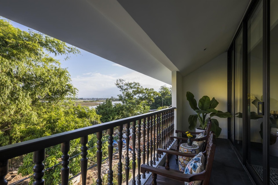 Phố cổ Hội An thu nhỏ trong căn biệt thự đẹp bên sông thơ mộng - 10