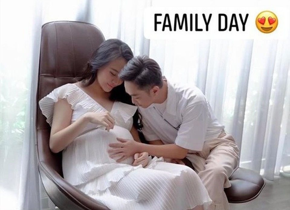 Những bà bầu sành điệu, chẳng ngại diện bikini của showbiz Việt 2020 - 9 Những bà bầu sành điệu, chẳng ngại diện bikini của showbiz Việt 2020 - 9