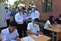 Chủ tịch tỉnh đích thân thị sát các chốt kiểm dịch Covid-19