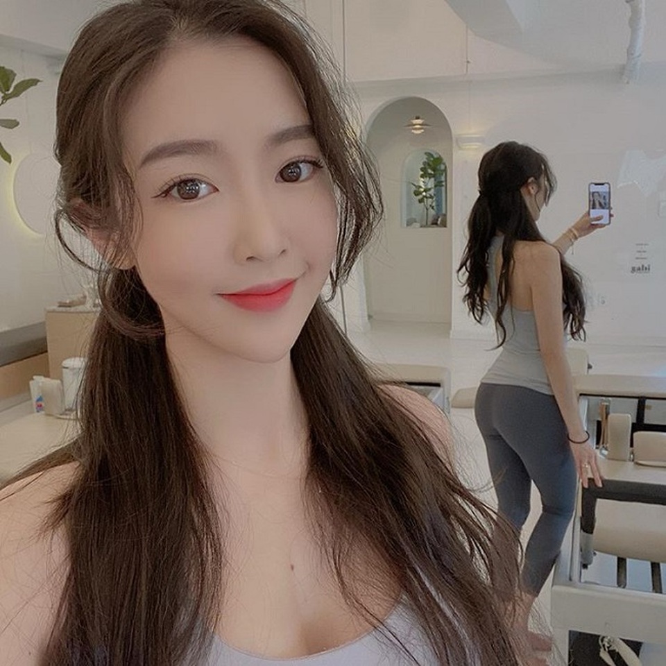Hai cô gái được khen chỉ thấy nửa mặt đã xinh, cởi khẩu trang càng gây bất ngờ hơn - 17 Hai cô gái được khen chỉ thấy nửa mặt đã xinh, cởi khẩu trang càng gây bất ngờ hơn - 17