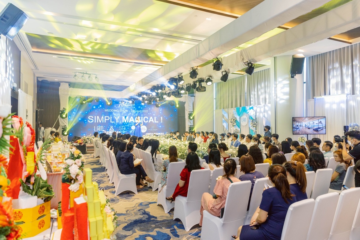 Khởi động mùa cưới với Triển Lãm đẹp như mơ Simply Magical tại Radisson Hotel Danang - 2 Khởi động mùa cưới với Triển Lãm đẹp như mơ Simply Magical tại Radisson Hotel Danang - 2