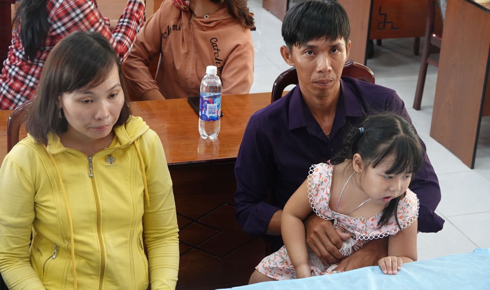 Tòa công khai xin lỗi bí thư chi đoàn bị án oan quàng cổ - 1 Tòa công khai xin lỗi bí thư chi đoàn bị án oan quàng cổ - 1