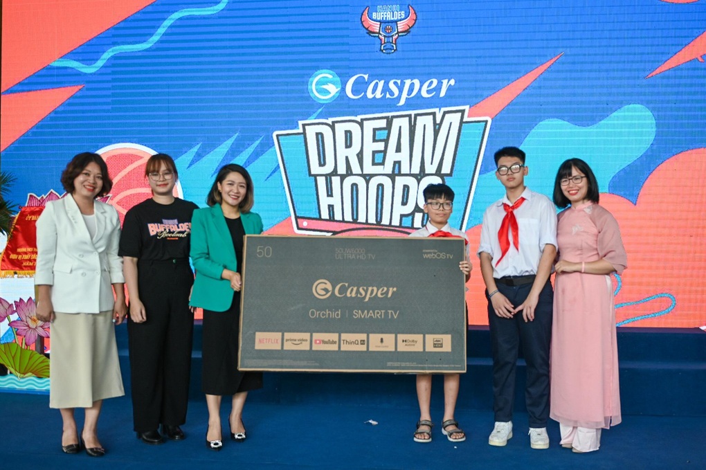 Casper Việt Nam mang niềm vui đến các em học sinh trong ngày khai trường - 2 Casper Việt Nam mang niềm vui đến các em học sinh trong ngày khai trường - 2