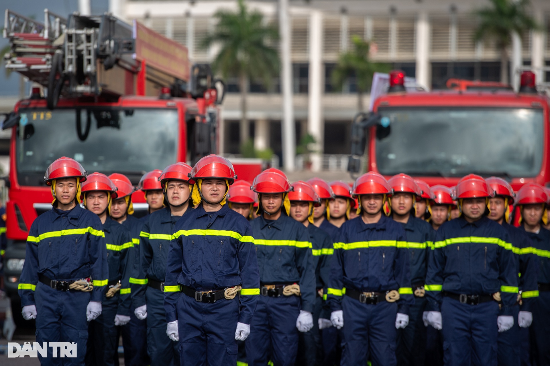 Hình ảnh ấn tượng các màn trình diễn tại hội thi phòng cháy chữa cháy - 3 Hình ảnh ấn tượng các màn trình diễn tại hội thi phòng cháy chữa cháy - 3