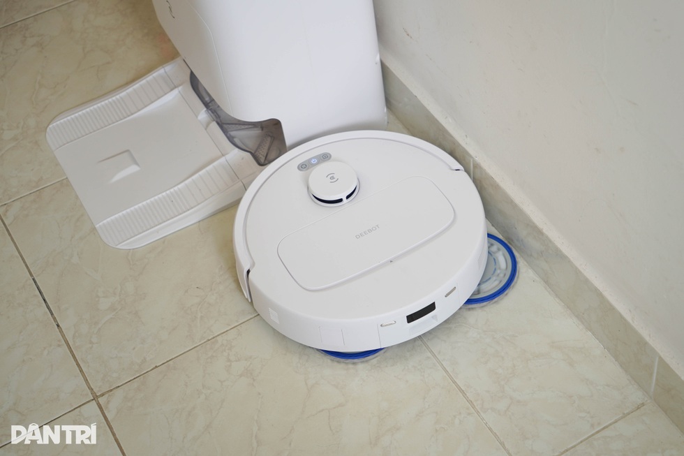 Trải nghiệm robot hút bụi lau nhà Ecovacs Deebot N30 Pro Omni - 8