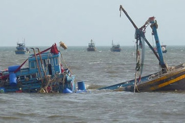 Ngư dân cùng tàu cá mất tích sau khi bị tàu sắt đâm chìm