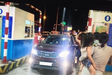 Vì sao 2 ô tô bị từ chối phục vụ vĩnh viễn trên các cao tốc của VEC?