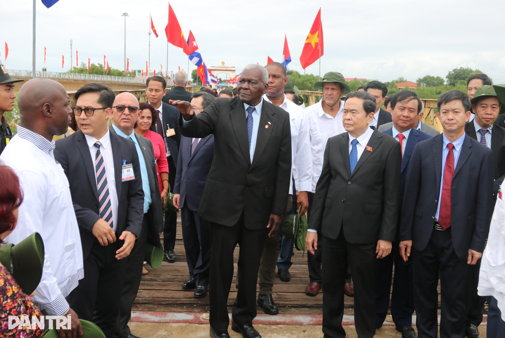 Chủ tịch Quốc hội Cuba thăm Di tích lịch sử Đôi bờ Hiền Lương - Bến Hải - 8