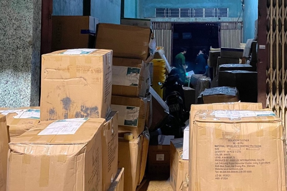 Phát hiện hàng chục nghìn sản phẩm vật tư y tế không rõ nguồn gốc - 1